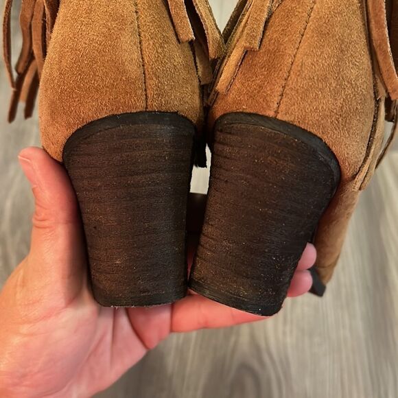GENUINE SUEDE SBICCA VINTAGE COLLECTION FRINGE ANKLE BOOTIES LIKE NEW SIZE 8.5 - Picture 9 of 12